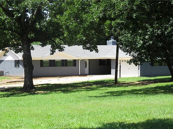 2nd image of 5833 Farm Road 195