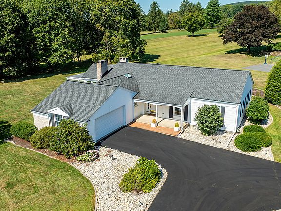 5th image of 147 Heather Hills Dr