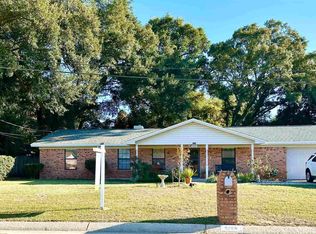 5209 Westwind Cir, Pensacola, FL 32526