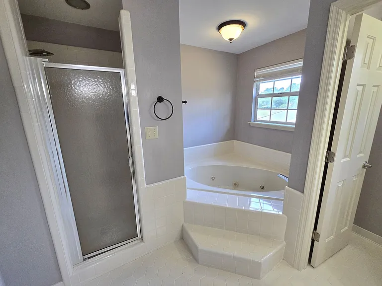 4517 Crosland Dr — Photo 18