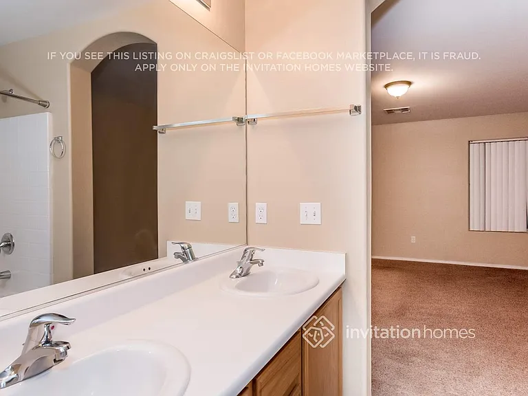 2400 Boca River Dr — Photo 13