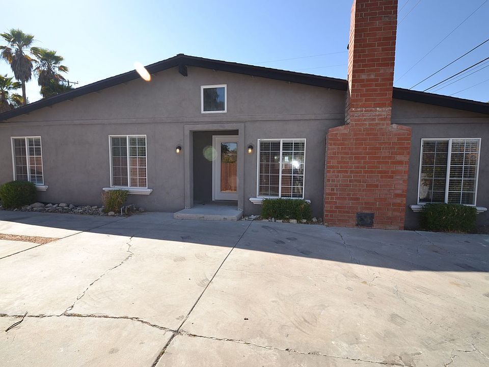 1st image of 961 Kingsley Cir