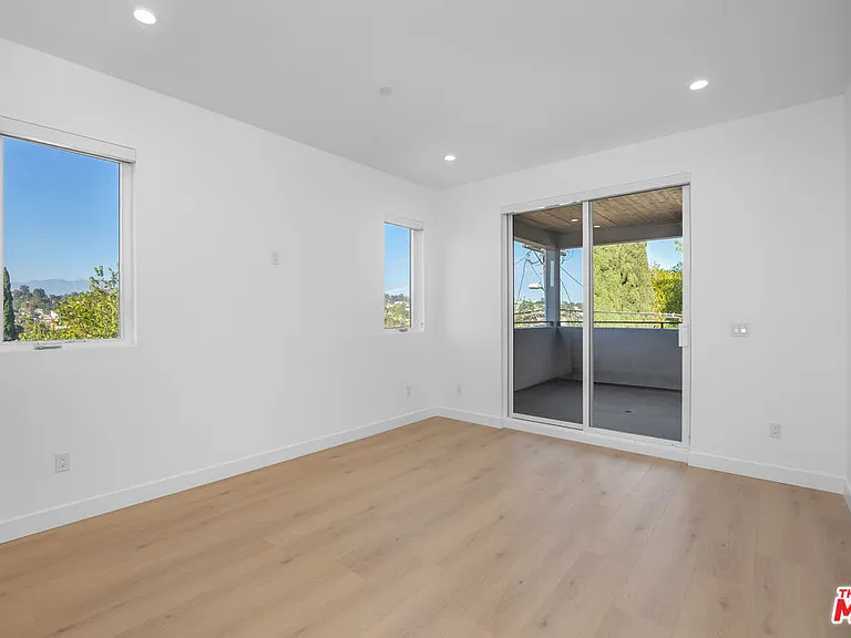 1330 Mohawk St — Photo 10