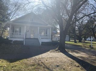 404 E Market St, Tampico, IL 61283
