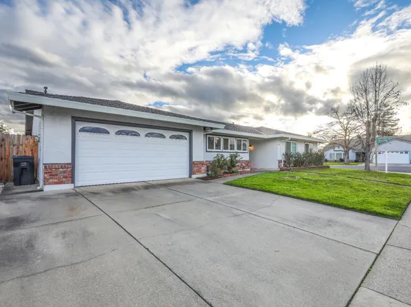 12 Ramon Dr, Galt, CA 95632