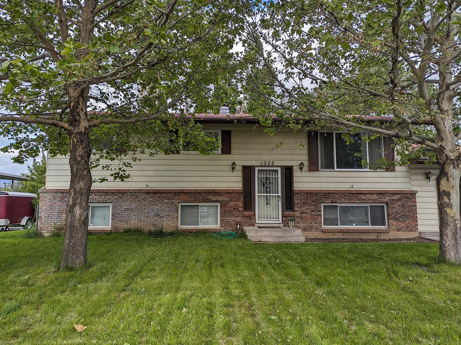 5 bed, 2142 sqft, $2,300 — Photo 1