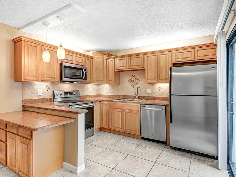 2111 Vista Oaks Cir NE — Photo 12