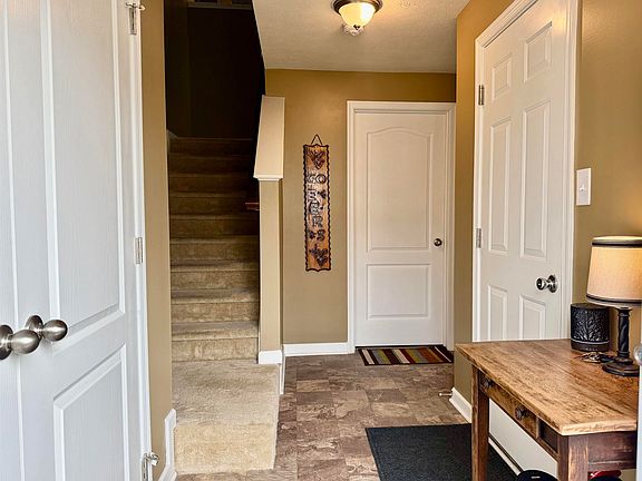 4th image of 102 Kingsbury Ct