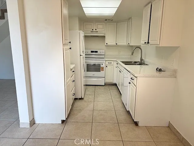 51080 Eisenhower Dr #27 — Photo 12