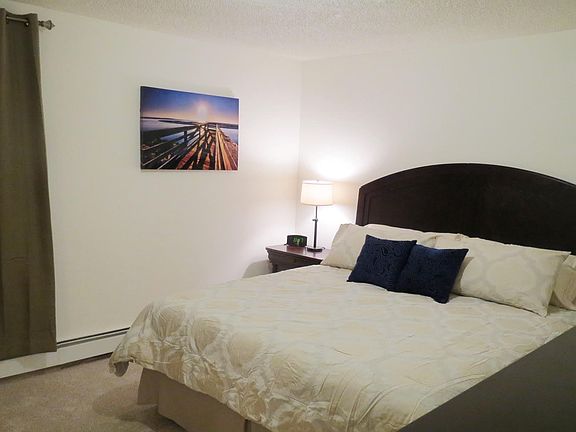 5th image of 8730 Blackberry St