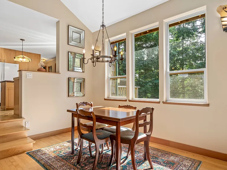 516 NE 20th Pl — Photo 12