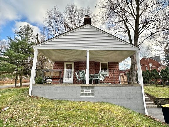 3rd image of 699 Glenrock Dr