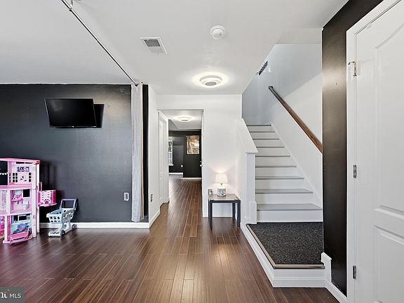 3rd image of 53 Private Ct