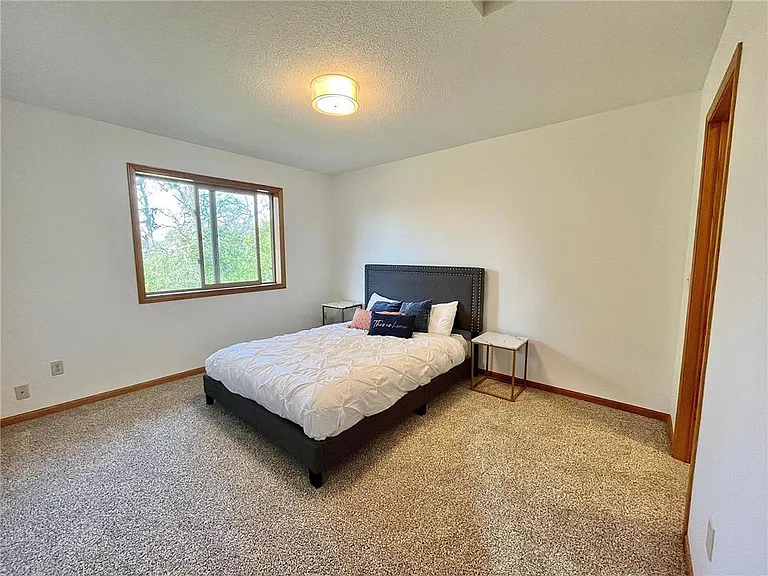 23040 Bittersweet St NW — Photo 9