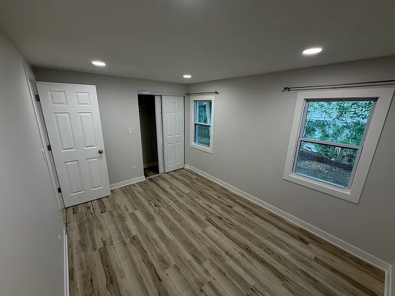 8650 Chicago Ave — Photo 9
