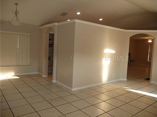4th image of 2936 Evans Dr
