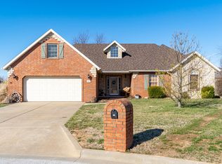 687 N Washington Ct, Republic, MO 65738
