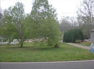 1679 Daves Creek Rd, Cumming, GA 30041