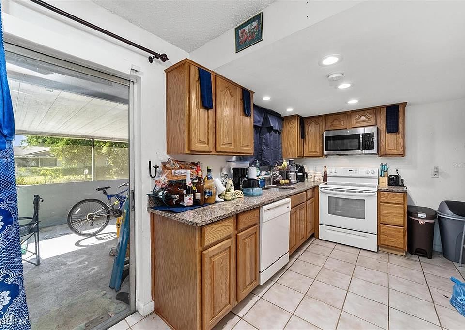 1st image of 1823R Bramblewood Dr