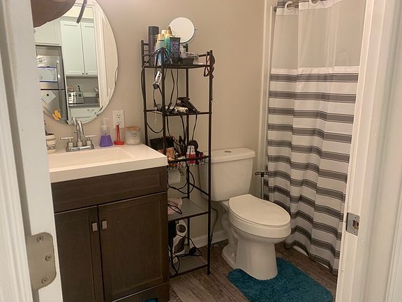 2nd image of 183 Macarthur Ave #10944275