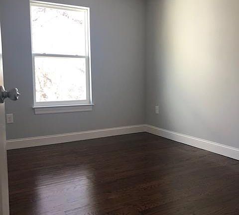 5th image of 19 N 6th St Floor 2