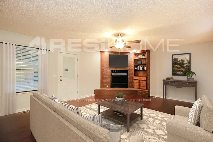 914 W Ridgecrest Way — Photo 7