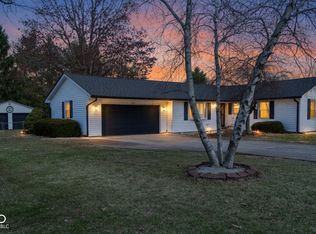 210 W Birch Ln, Alexandria, IN 46001