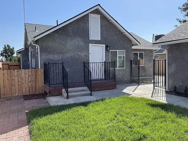 1225 Tulare St #A — Photo 4