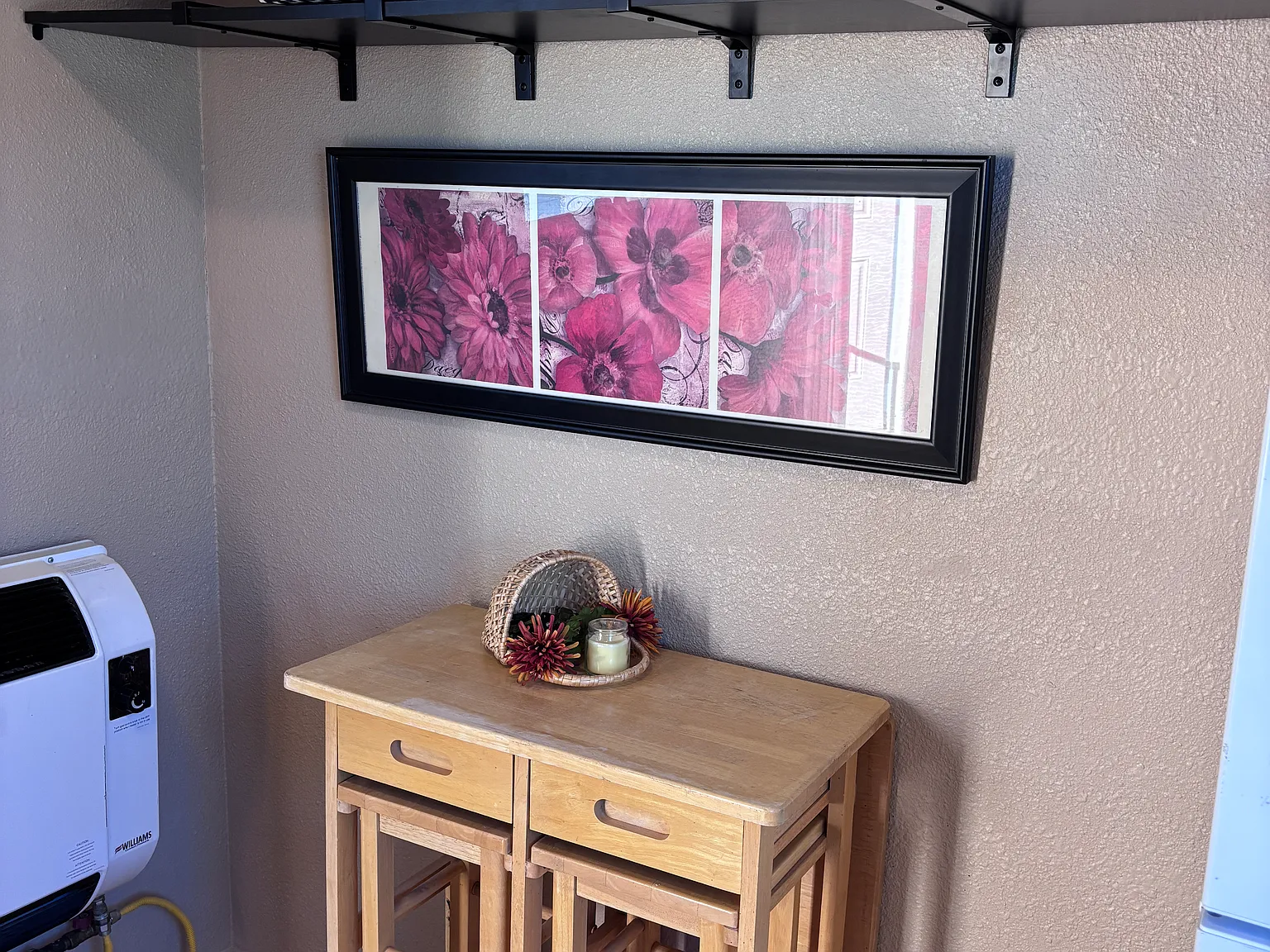 1 bed, 200 sqft, $1,050 — Photo 4