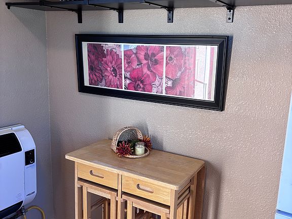 Fold out table in the kitchen.