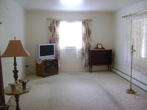 5th image of 16 Willow Street #A