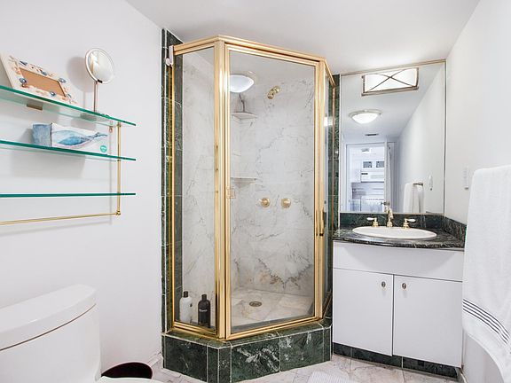 3rd image of 2555 Collins Ave APT 2307