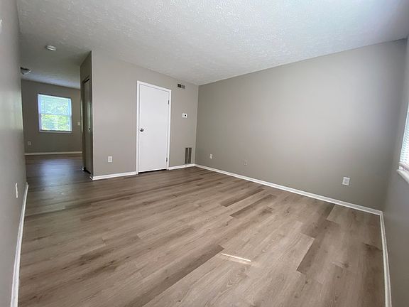 2nd image of 2634 Sandbury Blvd