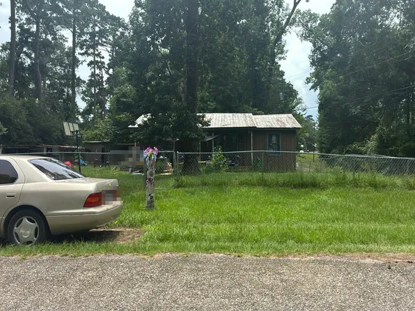 268 Hammerbill St, Livingston, TX 77351