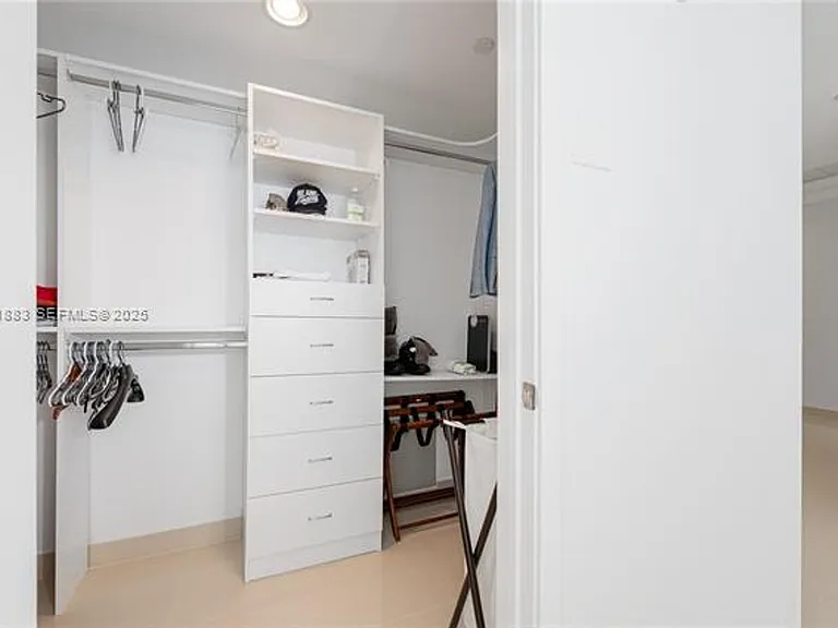 5875 Collins Avenue Cu #1202 — Photo 48