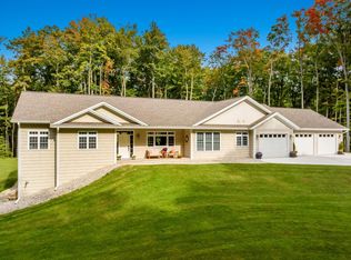 6750 E Hoxie Rd, Cedar, MI 49621