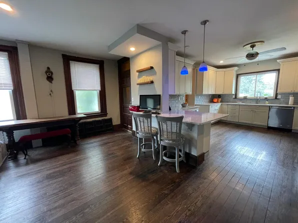 347 1st Ave, Phoenixville, PA 19460