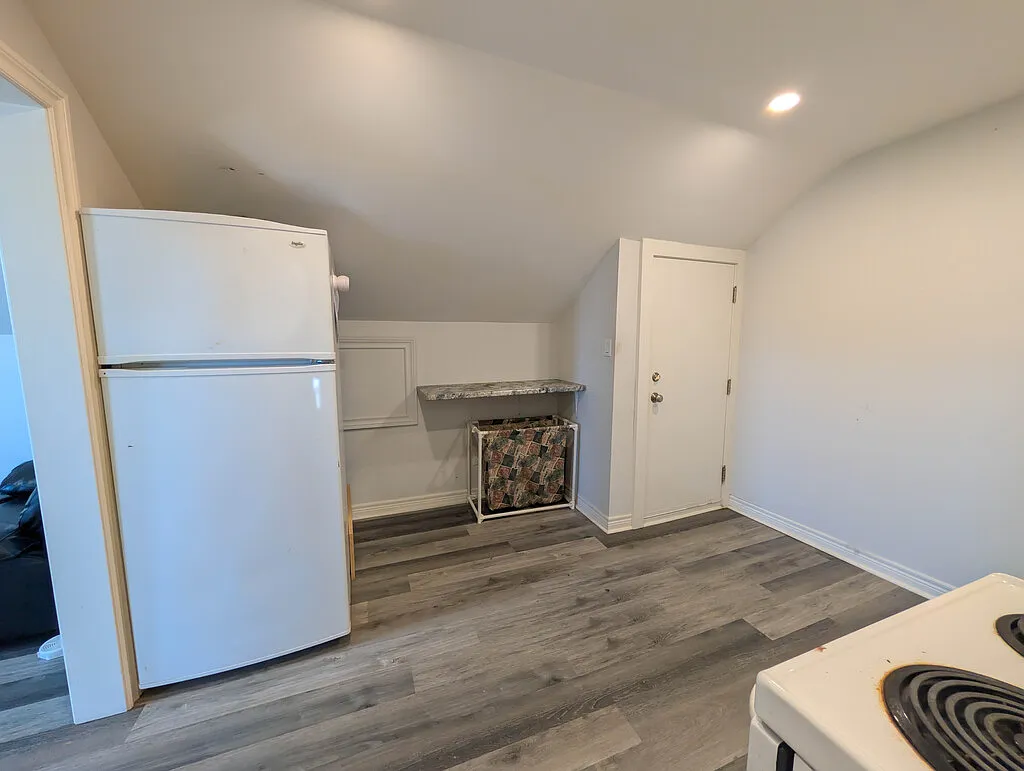 191 Burgar Street - 4 — Photo 4