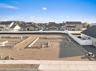 4749 W Thrush St, Moses Lake, WA 98837