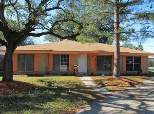 1008 Dusky Rose Ln, Pasadena, TX 77502