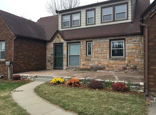 6511 Elmcrest Dr, Windsor Heights, IA 50324