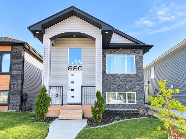 620 Ells CRESCENT, Saskatoon, SK S7L 6K8