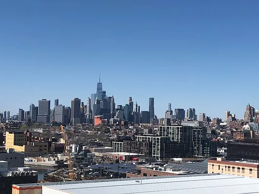 Rented by Alexander Bilu, LREB | media 23