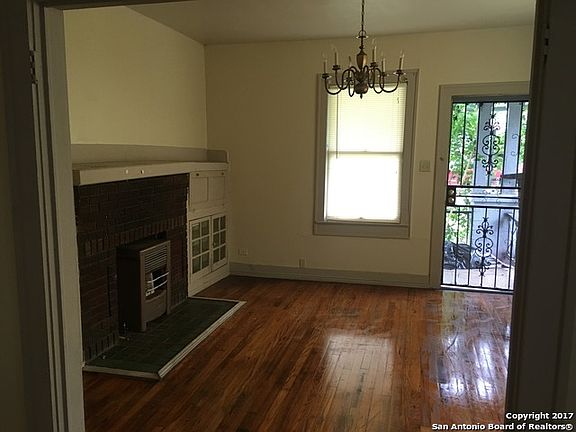3rd image of 300 Clifford Ct