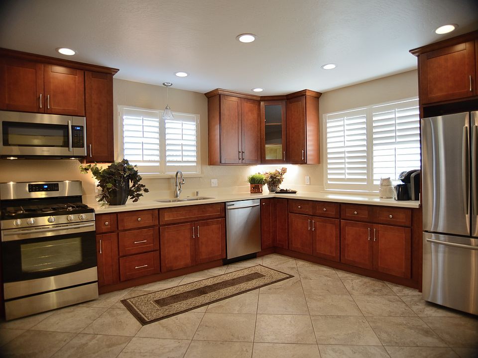 Gourmet Kitchen