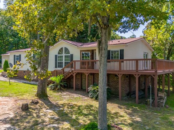 1435 Stukes Rd, Manning, SC 29102