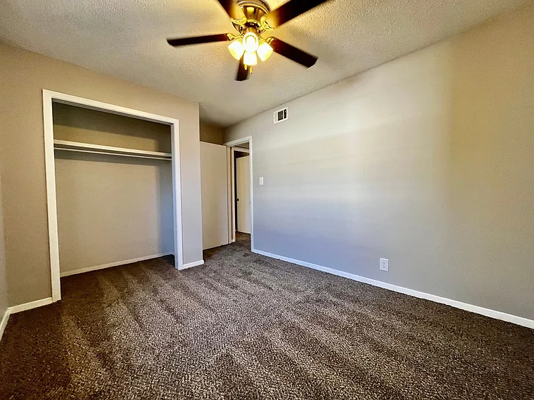 32 Stoneybrook (Sanabel) — Photo 11