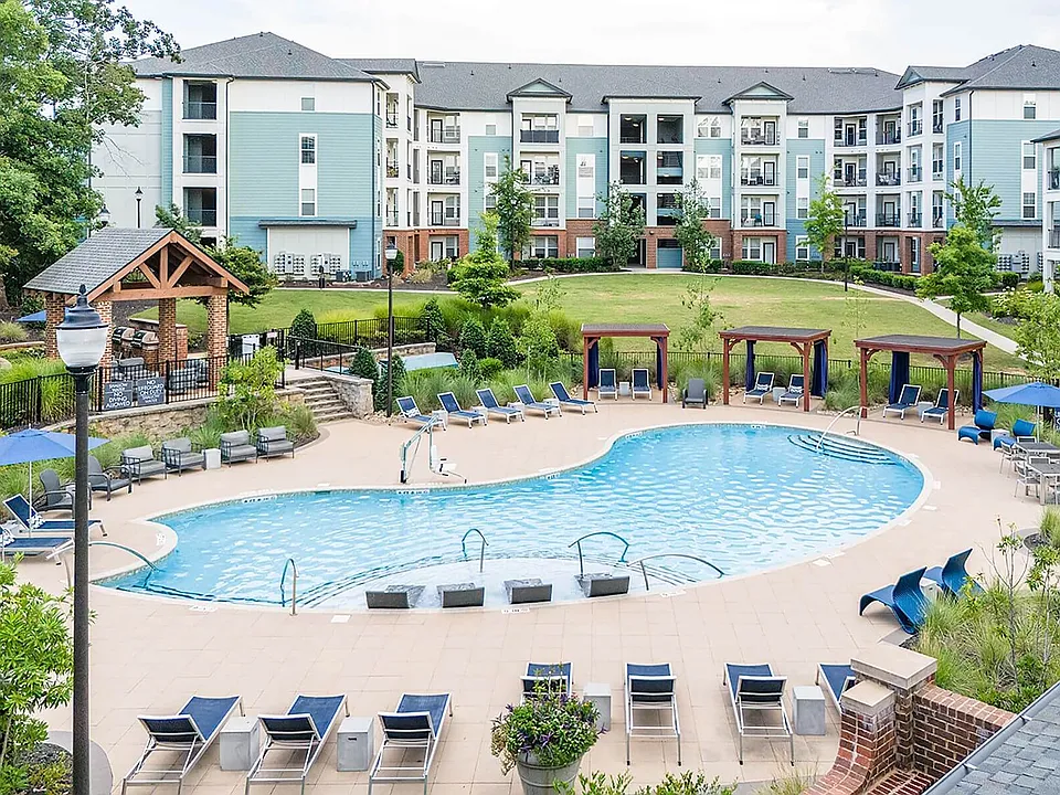 TRAILSIDE VERDAE APARTMENTS