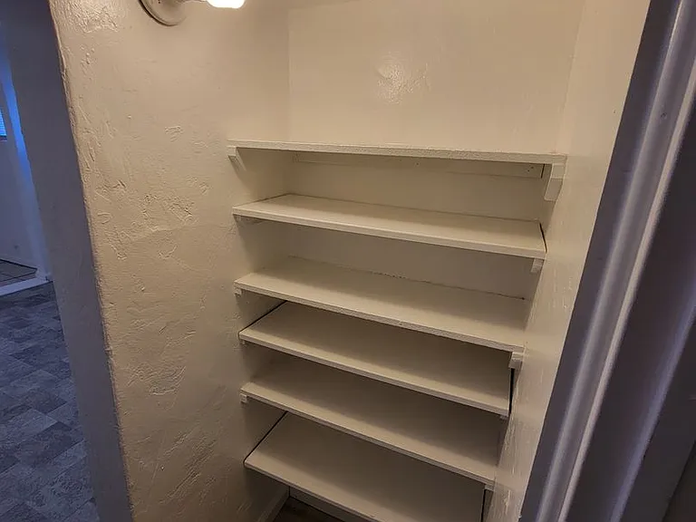 202 W 2nd Ave #1 — Photo 10