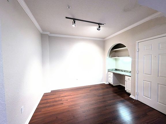 3rd image of 911 N Orange Ave APT 124